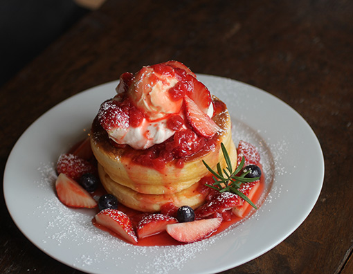 おすすめMENU季節のデザートパンケーキ